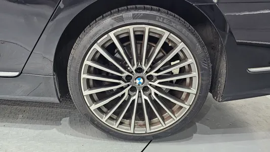 BMW 7 Series (G11) 740Li xDrive 2021 5