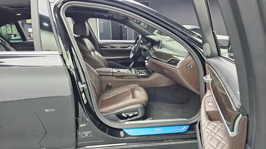 BMW 7 Series (G11) 740Li xDrive 2021 11