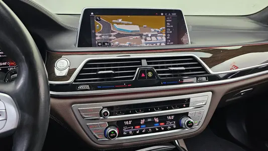 BMW 7 Series (G11) 740Li xDrive 2021 14