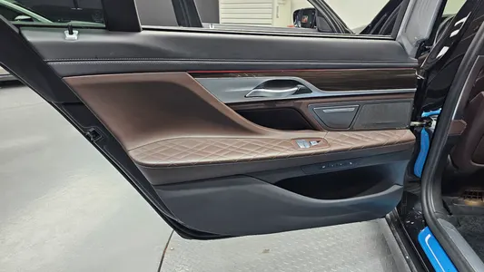 BMW 7 Series (G11) 740Li xDrive 2021 25