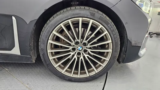 BMW 7 Series (G11) 740Li xDrive 2021 21