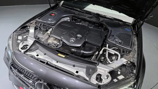 Mercedes-Benz E-Class W213 E220d 4MATIC AMG Line 2020 6