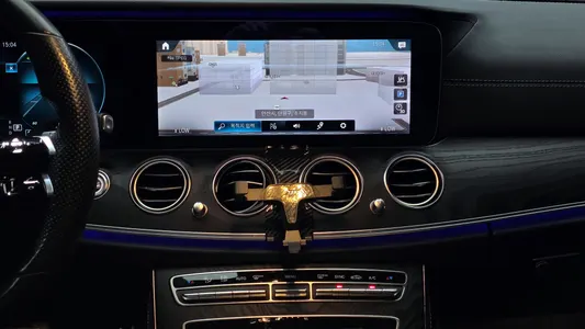 Mercedes-Benz E-Class W213 E220d 4MATIC AMG Line 2020 13