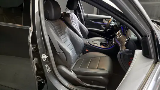 Mercedes-Benz E-Class W213 E220d 4MATIC AMG Line 2020 26