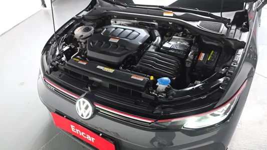Volkswagen 8 2.0 GTI 2025 5