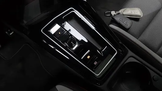 Volkswagen 8 2.0 GTI 2025 8