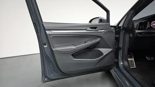 Volkswagen 8 2.0 GTI 2025 24