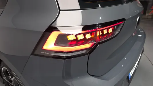 Volkswagen 8 2.0 GTI 2025 23