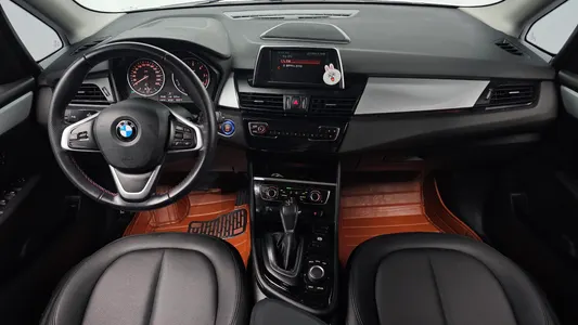 BMW 2 Series Tourer (F45) 2018 6