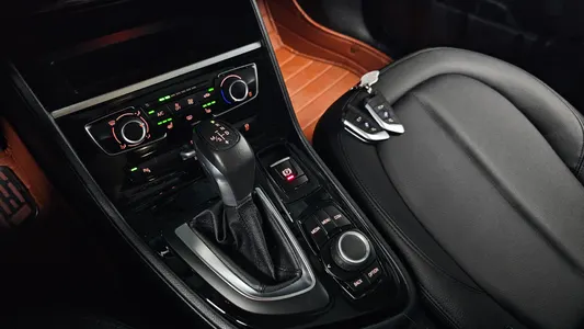 BMW 2 Series Tourer (F45) 2018 8