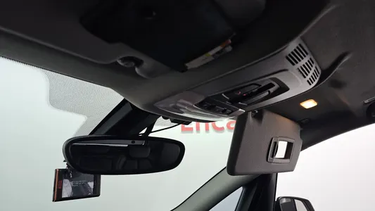 BMW 2 Series Tourer (F45) 2018 18