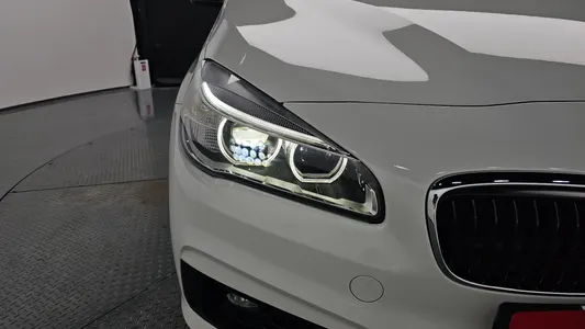 BMW 2 Series Tourer (F45) 2018 22