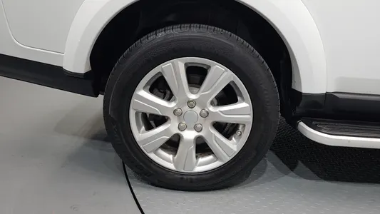 Land Rover 4 3.0 SDV6 SE 2015 5