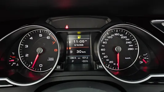 Audi A5 40 TFSI 2015 8