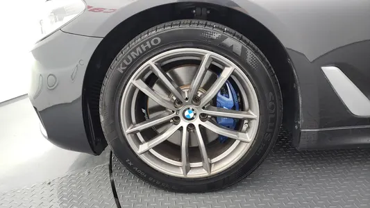 BMW 5 Series (G30) 530i M 2017 5