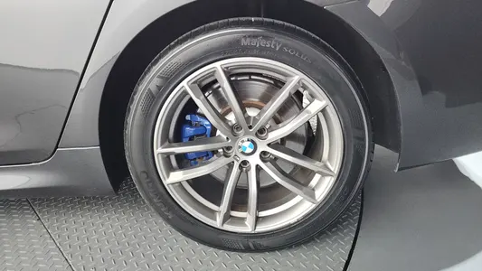 BMW 5 Series (G30) 530i M 2017 21
