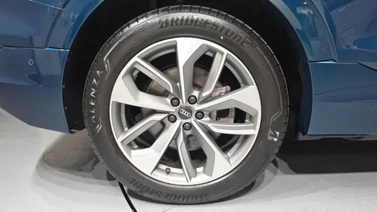 Audi e- 55 2020 5