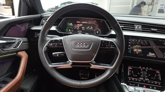 Audi e- 55 2020 13
