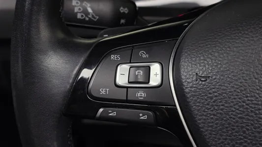 Volkswagen 2 2.0 TDI 2019 13