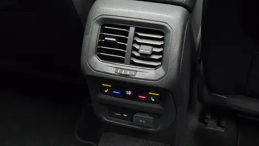 Volkswagen 2 2.0 TDI 2019 30