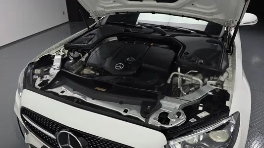 Mercedes-Benz E-Class W213 E220d 4MATIC AMG Line 2021 6