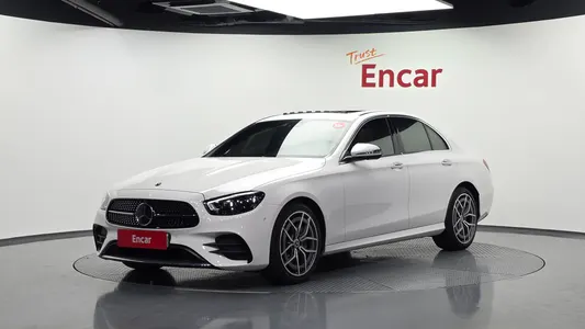 Mercedes-Benz E-Class W213 E220d 4MATIC AMG Line 2021
