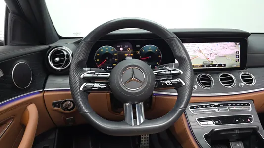 Mercedes-Benz E-Class W213 E220d 4MATIC AMG Line 2021 13