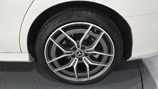 Mercedes-Benz E-Class W213 E220d 4MATIC AMG Line 2021 21