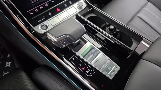 Audi A8 (D5) 55 TFSI LWB 2021 9