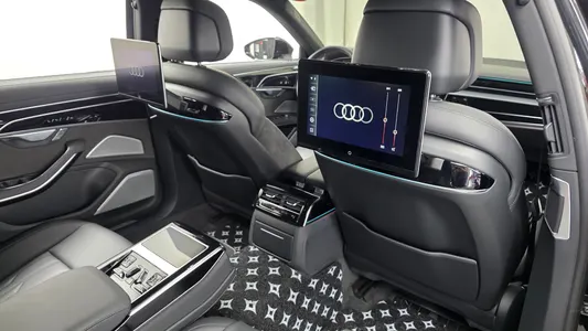 Audi A8 (D5) 55 TFSI LWB 2021 17