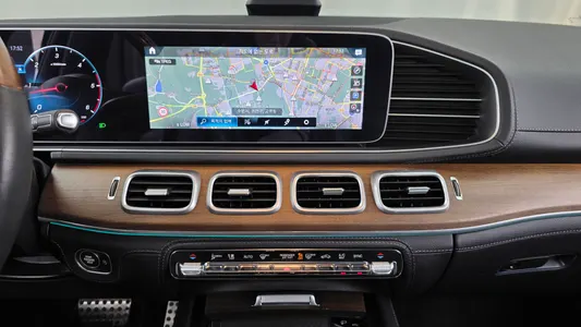 Mercedes-Benz GLS-Class X167 GLS400d 4MATIC 2021 14