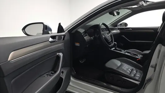 Volkswagen 아테온 2.0 TDI 2019 9