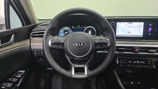 Kia K5 3 2.0 LPI 2021 14