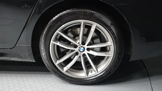 BMW 5 Series (G30) 520d M 2017 5