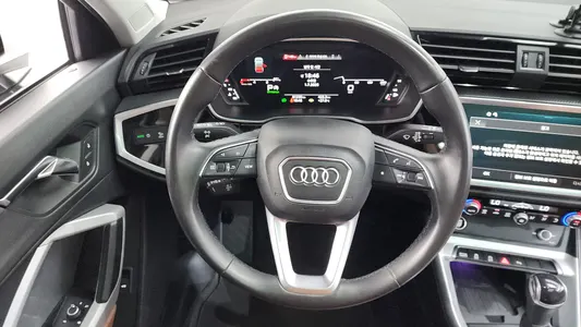 Audi Q3 (F3) 35 TDI 2023 14