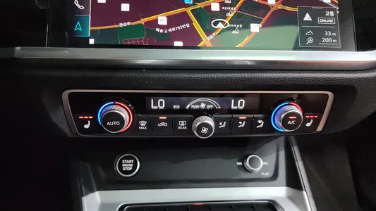 Audi Q3 (F3) 35 TDI 2023 31