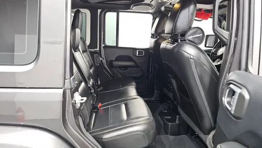 Jeep (JL) 2.0 4 2019 17