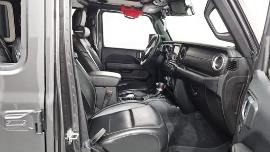 Jeep (JL) 2.0 4 2019 26