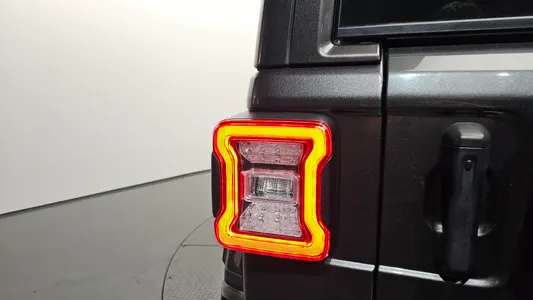 Jeep (JL) 2.0 4 2019 23