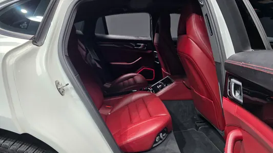 Porsche (971) 2.9 AWD E- 2019 12