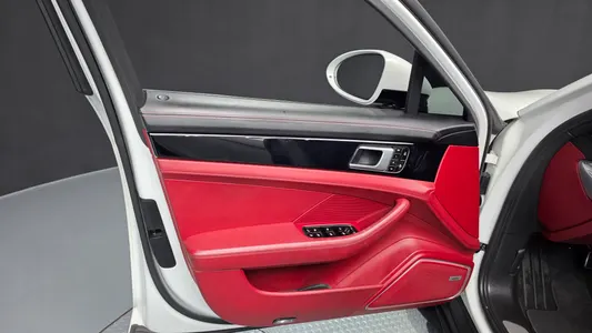 Porsche (971) 2.9 AWD E- 2019 24