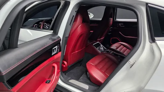 Porsche (971) 2.9 AWD E- 2019 26