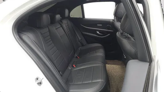 Mercedes-Benz E-Class W213 E250 AMG Line 2023 11