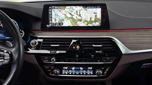 BMW 5 Series (G30) 520d xDrive M 2017 14