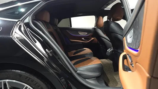 Mercedes-Benz AMG GT 4 43 4MATIC+ 2023 11
