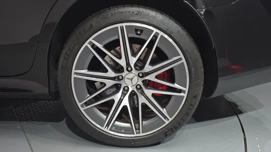 Mercedes-Benz AMG GT 4 43 4MATIC+ 2023 21