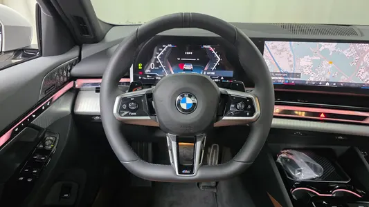 BMW 5 Series (G60) 530i xDrive M 2025 15