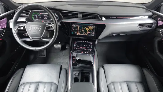 Audi e- 55 2020 7