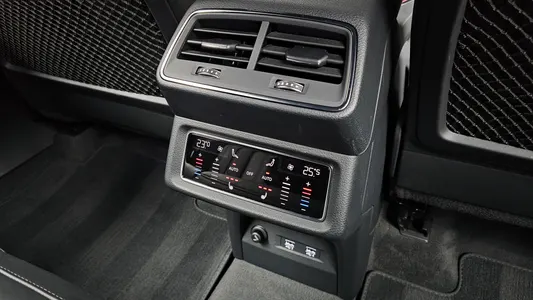 Audi e- 55 2020 31