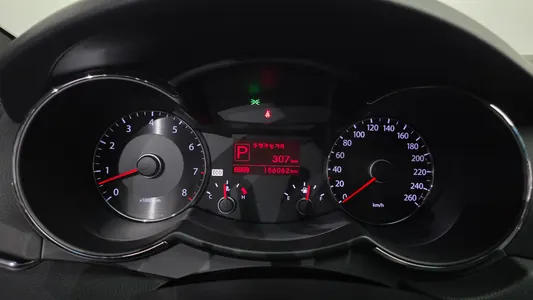 Kia K7 VG270 2010 8